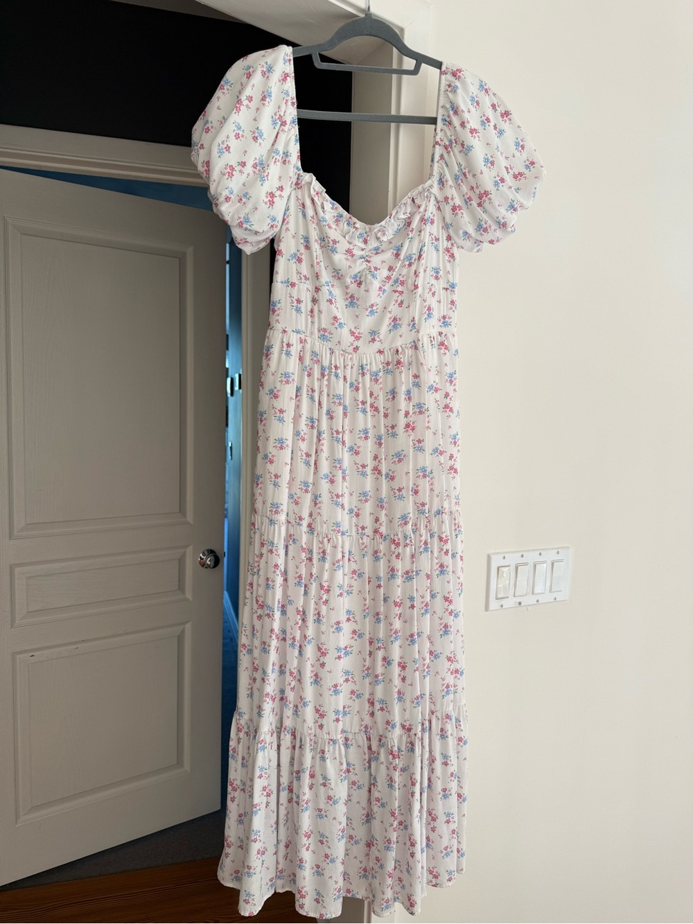 Altard State White Floral Puff Sleeve Maxi Dress